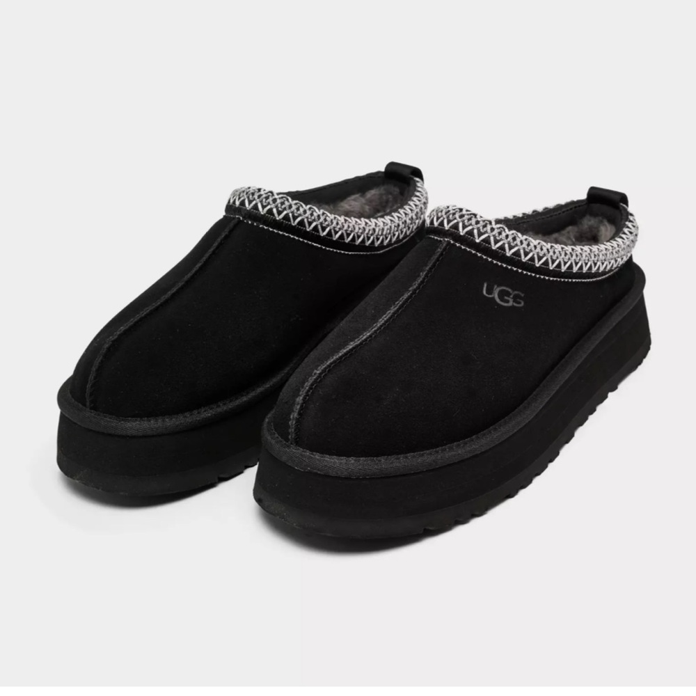 UGG Tazz women size 8
BestSeller/gently worn
Color. Black - Picture 4 of 16